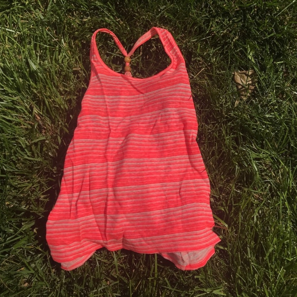 Cute tank top 🌴